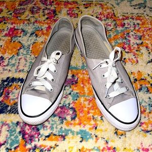 Converse Sneakers 👟